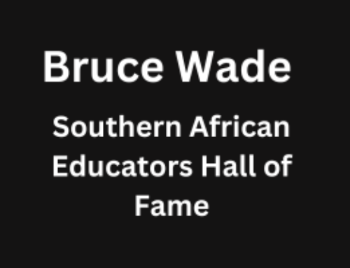 Bruce Wade is awarded the SAEHoF Award